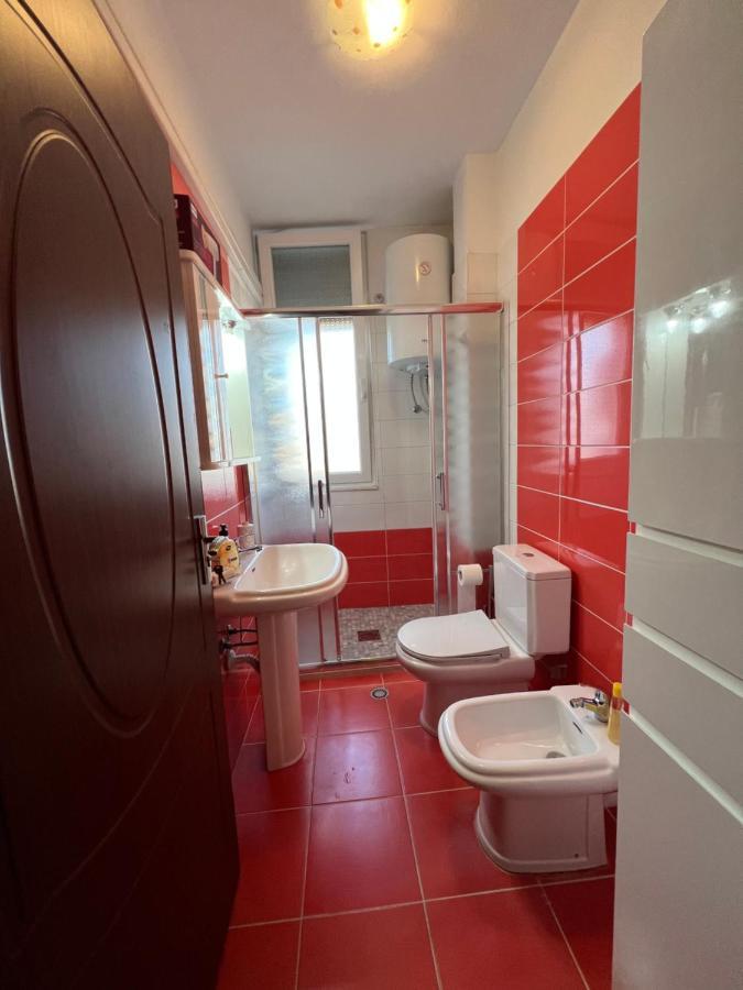 City Center Apartment In Shkoder Exterior photo